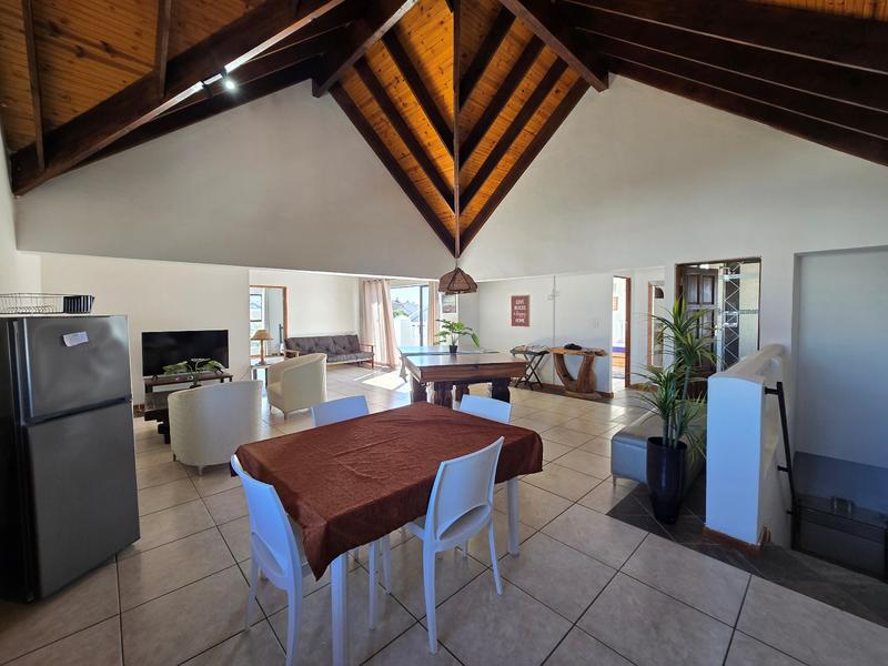 5 Bedroom Property for Sale in Golden Mile Western Cape